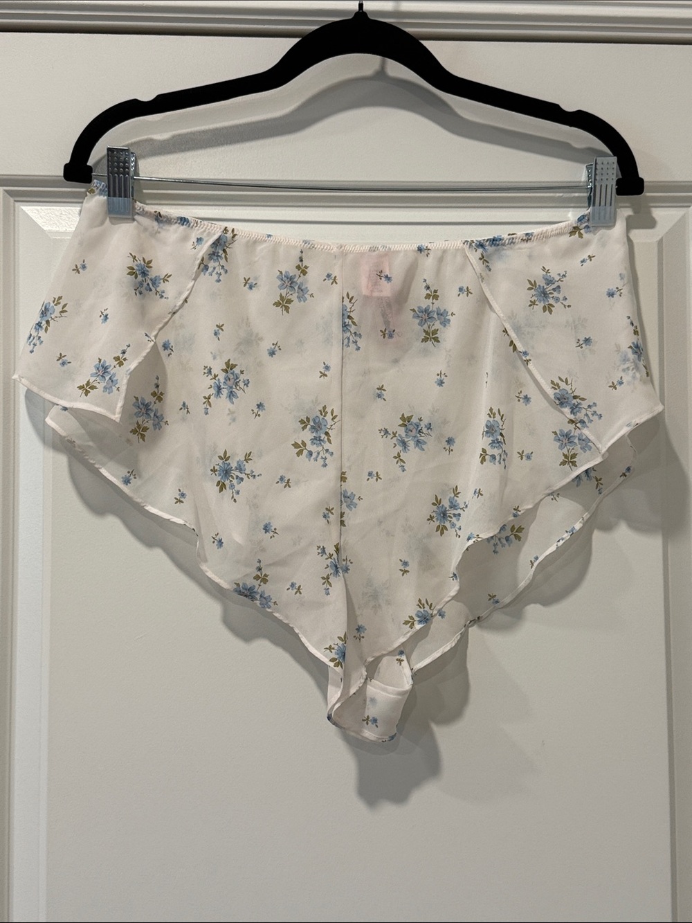Victoria's Secret White Floral Ruffle High-Waist - Blue Floral Size Large NWT